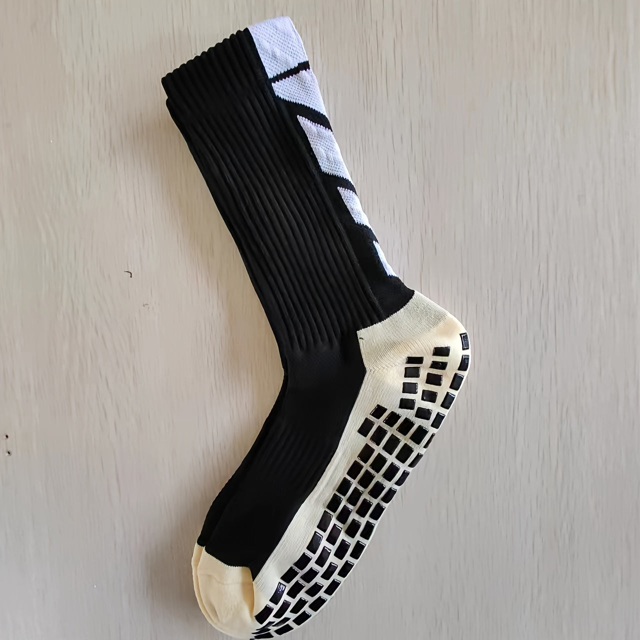Non-Slip Soccer Grip Socks with Towel Bottom for Enhanced Performance and Stability in Sports