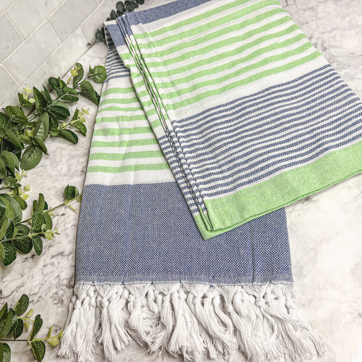 Pop Of Summer Turkish Towel 180GSM Lightweight Cotton Peshtemal Beach Bath Towel With Fringe